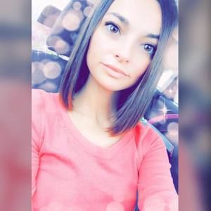 Meet your Posher, Carly